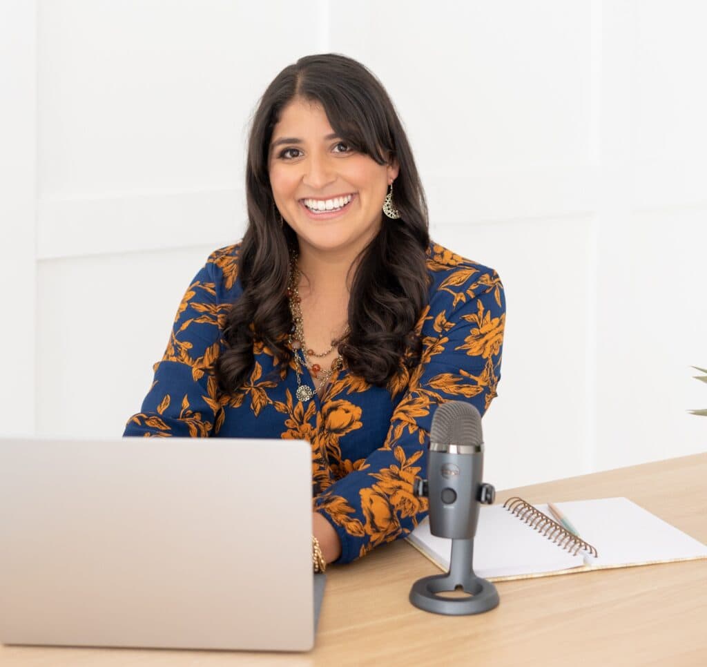 Psychologist Dr. Rosie Garcia of Simply Living Counseling, specializing in online therapy for anxiety, perfectionism, stress, and imposter syndrome in women.
